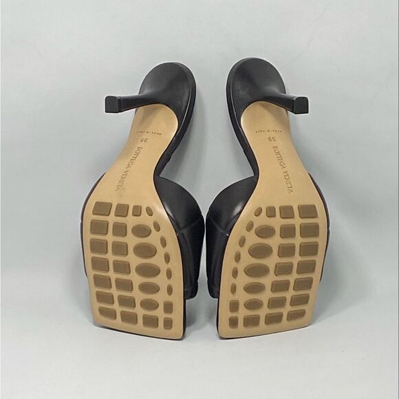 Bottega Veneta Lido Leather Mules size 35 - Picture 10 of 11